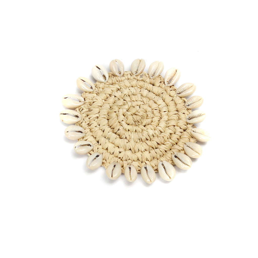 Dessous de verre rond en raphia et coquillages - Ø13 cm