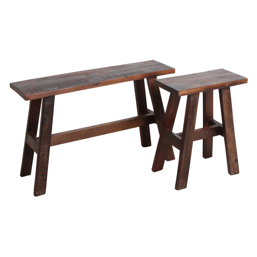 Banc en bois recyclé brun foncé pieds évasés look vintage – 45x20 cm
