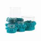 Photophore en verre avec manchon tissé turquoise à franges – H15 cm