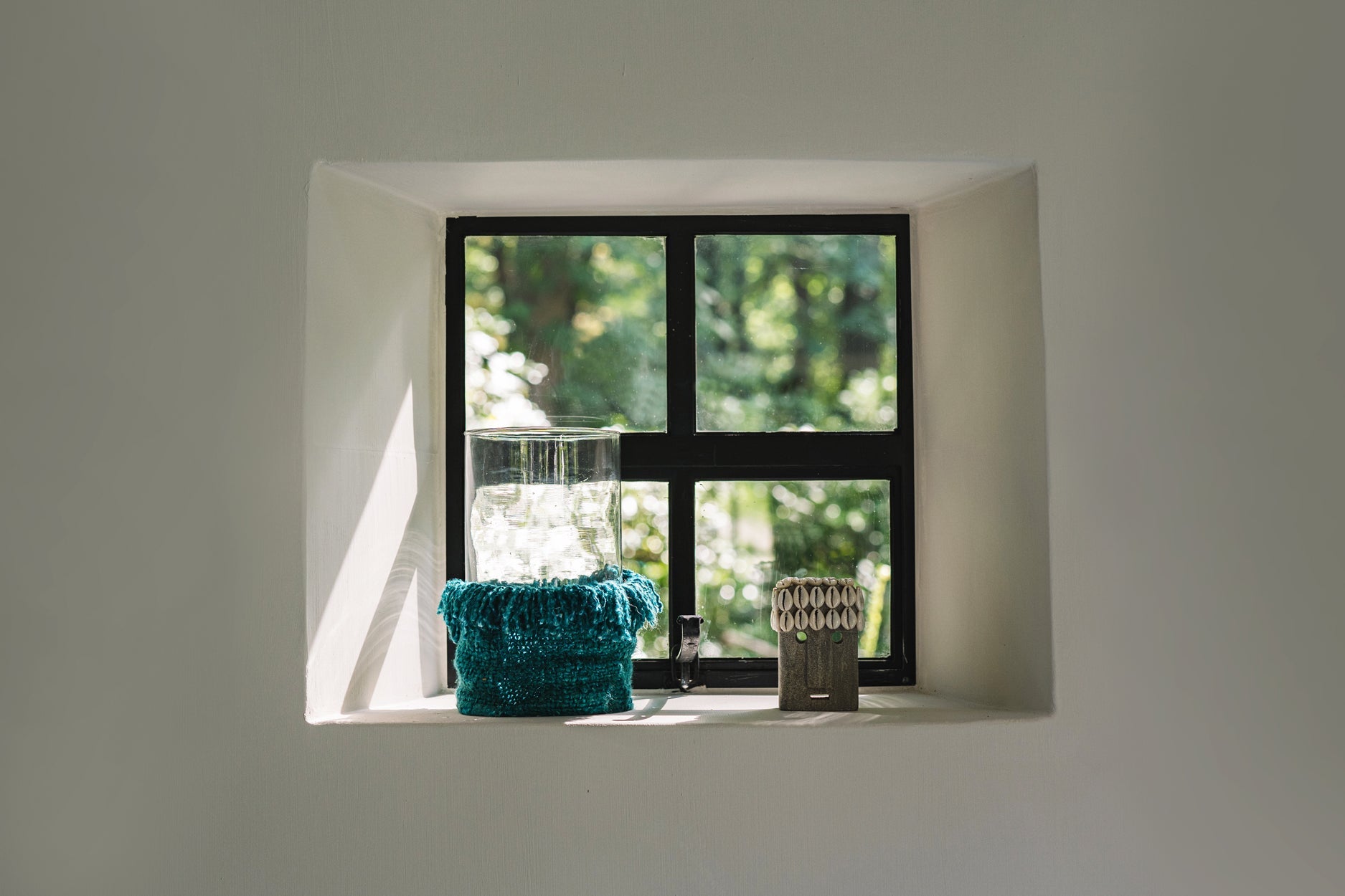 Porte-bougie en verre turquoise avec franges coton XXL