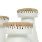 Porte-bougie en terre cuite blanche finition raphia naturel – H16 cm