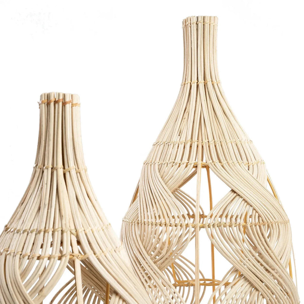 Suspension en rotin naturel forme bouteille ondulée – H55 cm