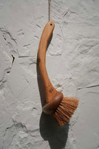 Brosse à vaisselle en bois de teck avec fibres végétales naturelles