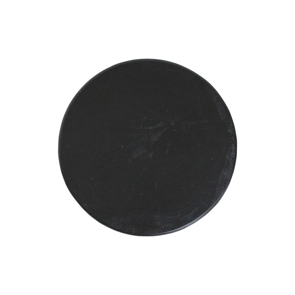 Table d’appoint en teck noir forme sablier sculptée – H45 cm