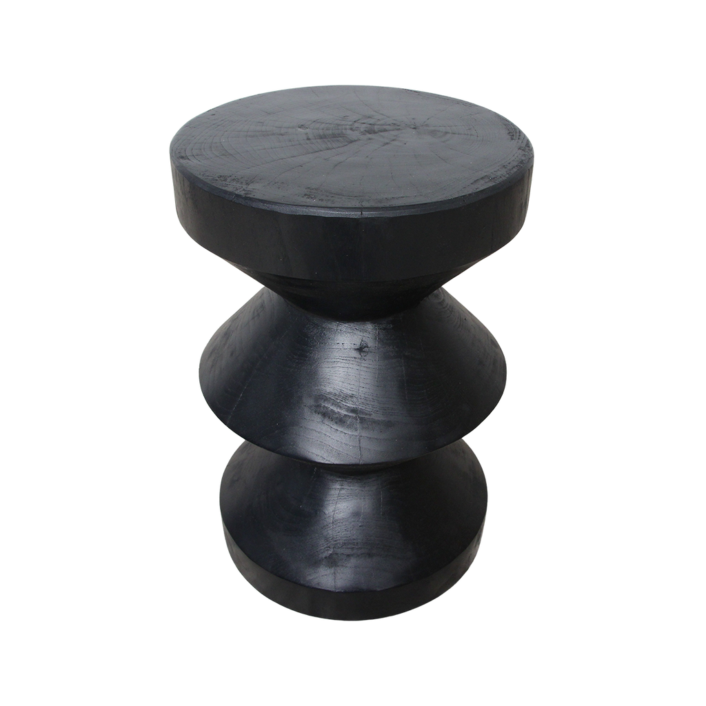 Table d’appoint en teck noir forme sablier sculptée – H45 cm