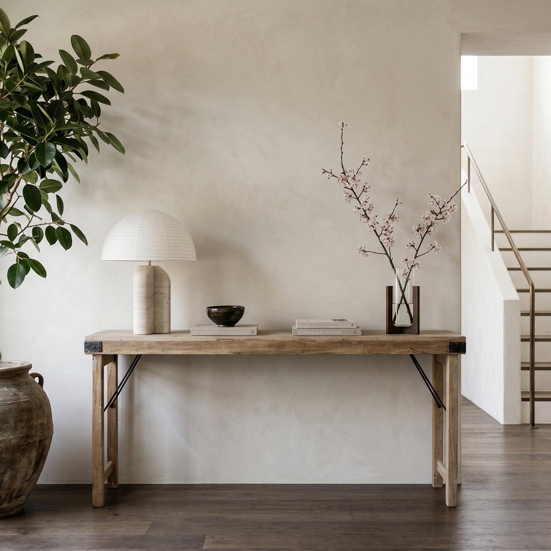 Table console pliante en bois recyclé clair avec ferrures noires – 170x40 cm