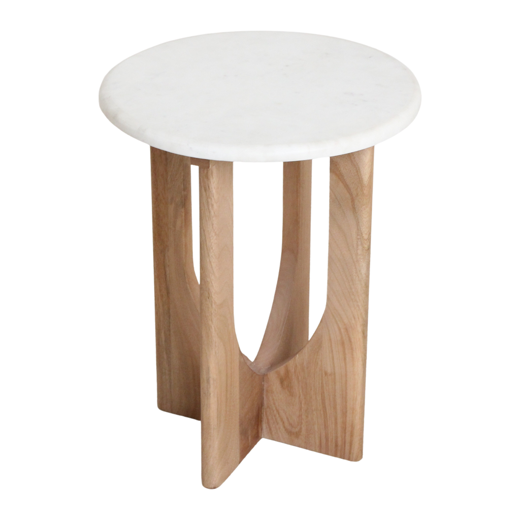 Table d’appoint ronde en marbre blanc et bois clair sculpté – H50 cm