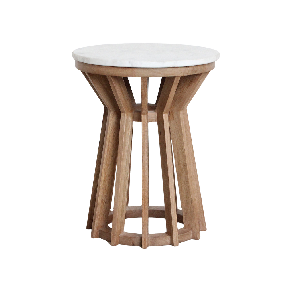 Table d’appoint ronde marbre blanc et bois clair ajouré – Ø40 cm