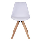 Chaise blanche moulée en plastique avec pieds en bois clair