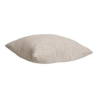 Coussin décoratif carré en velours côtelé beige sable à fines côtes verticales