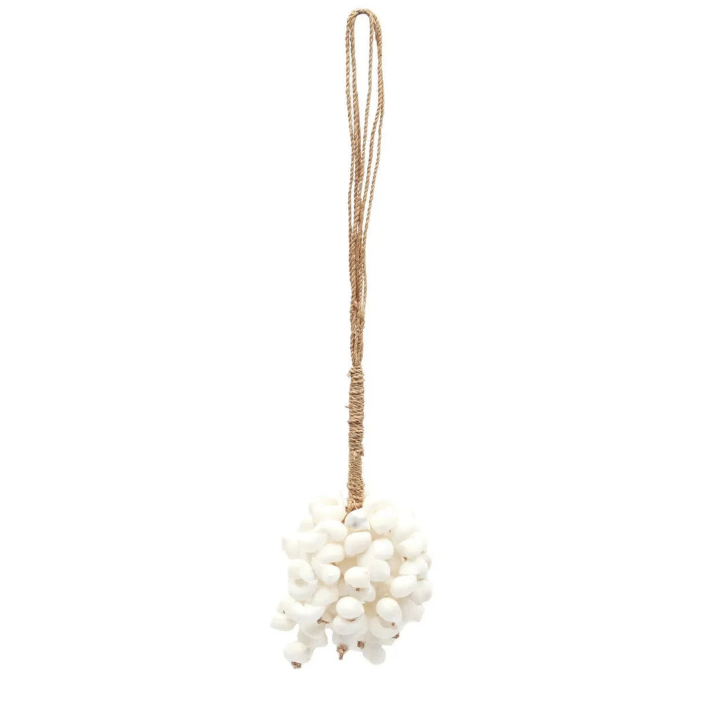 Ornement décoratif blanc en coquillages avec boucle en jute pour Crochet déco mural