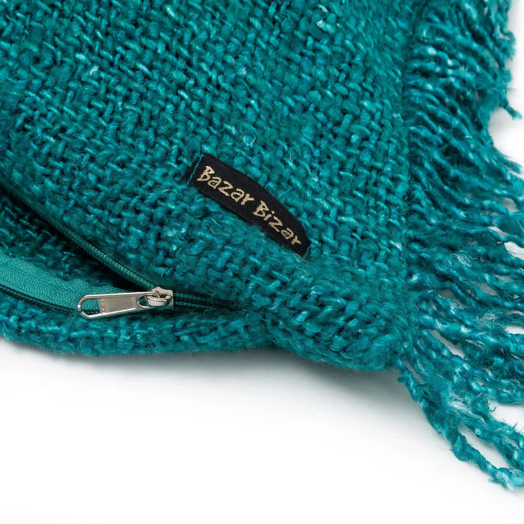 Coussin carré en coton texturé aqua avec franges et fermeture éclair, 60x60 cm