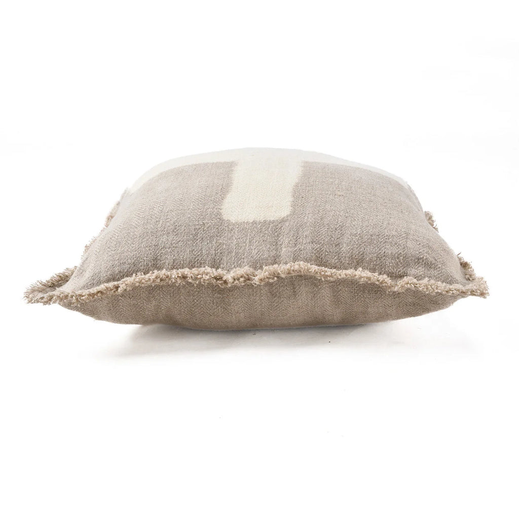 Housse de coussin en lin beige à motif croix et franges, 50x50 cm