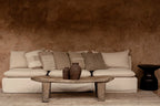 Table basse en pierre rustique beige avec broderie centrale, 50x50 cm