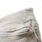 Housse de coussin en lin texturé écru beige avec zip argenté