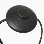 Couvercle en plastique noir avec bouton central et anses courbes pour lampadaire en bambou ajouré et métal noir H175 cm