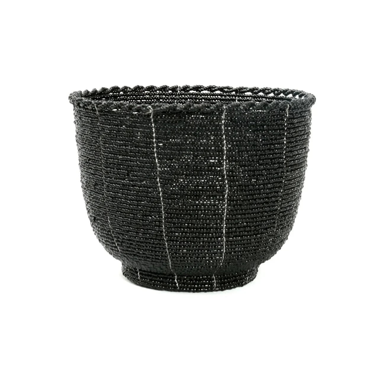 Panier rond en perles tressées noires rayé blanc pour rangement déco