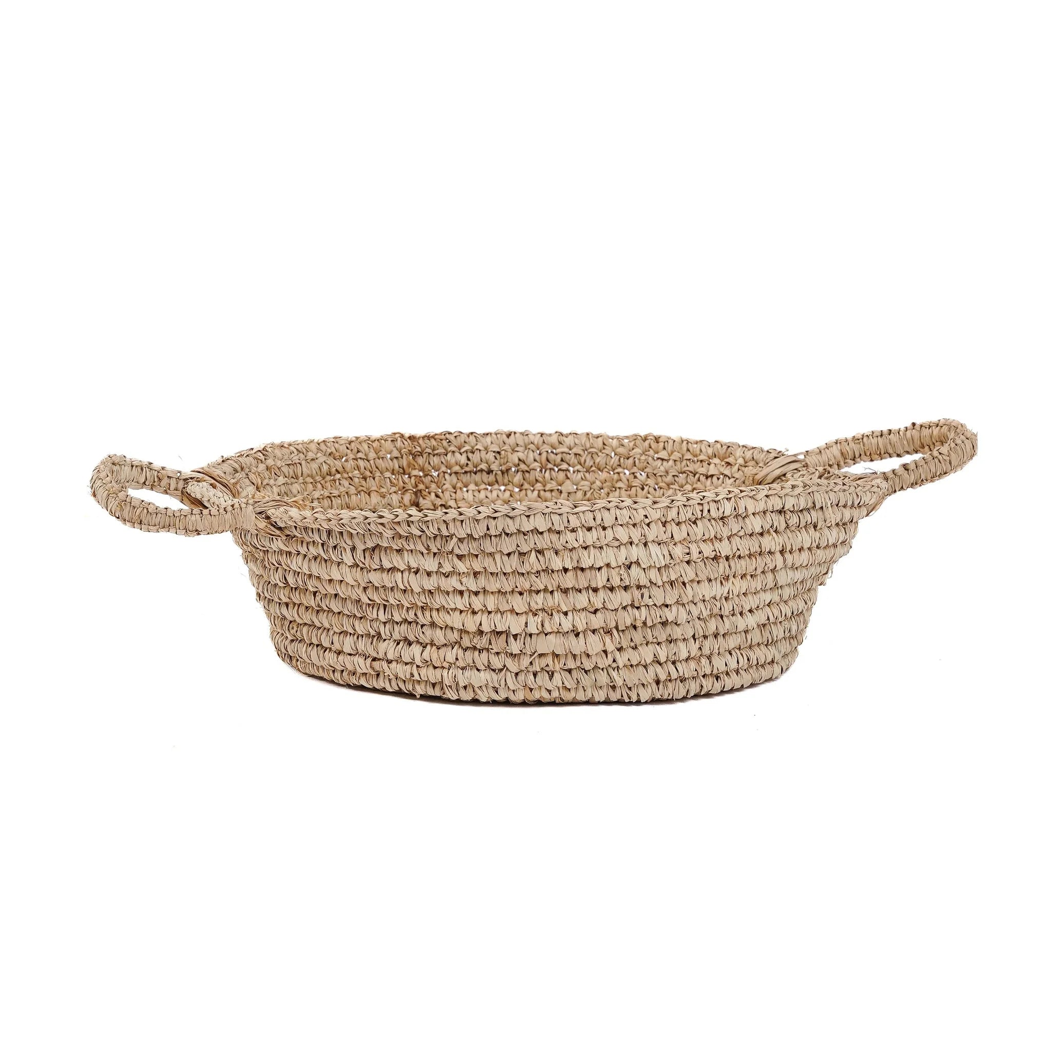 Panier rond en raphia naturel avec poignées intégrées