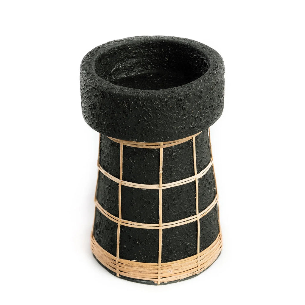 Porte-bougie en terre cuite noire et rotin 20 cm