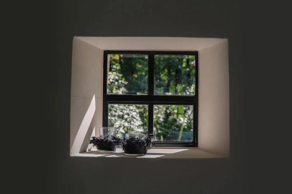Porte-bougie en velours noir – Cylindrique et texturé