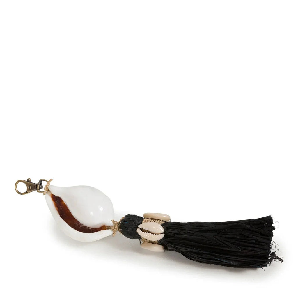 Porte-clés coquillage et pompon en raphia noir naturel