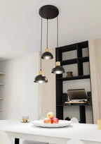 Suspension noire et bois à 3 dômes en métal mat Ø30 cm