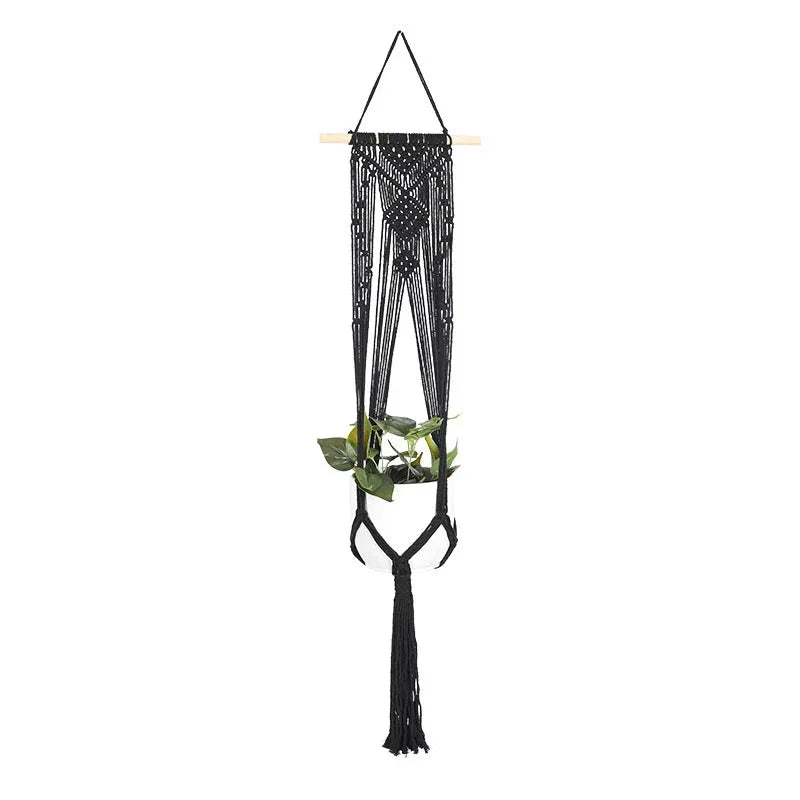Suspension plante en macramé noir motifs géométriques à franges décoratives