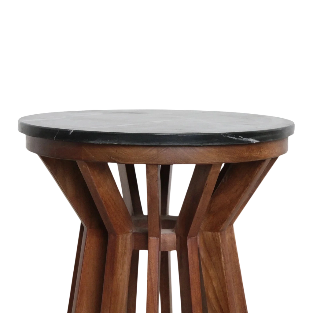 Table d’appoint ronde en marbre noir et bois de manguier sculpté, Ø40 cm