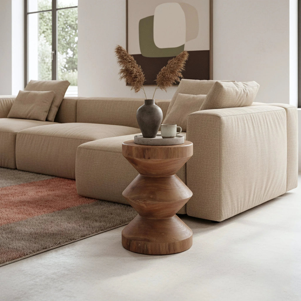 Table d’appoint en teck massif forme sablier finition naturelle H45 cm