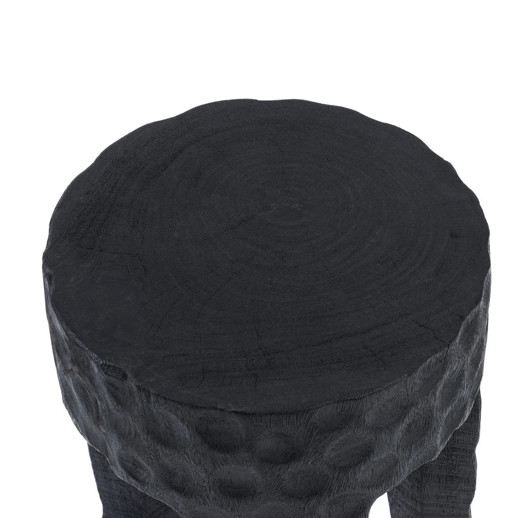 Tabouret en bois de suar noir effet martelé cylindrique – H45 cm