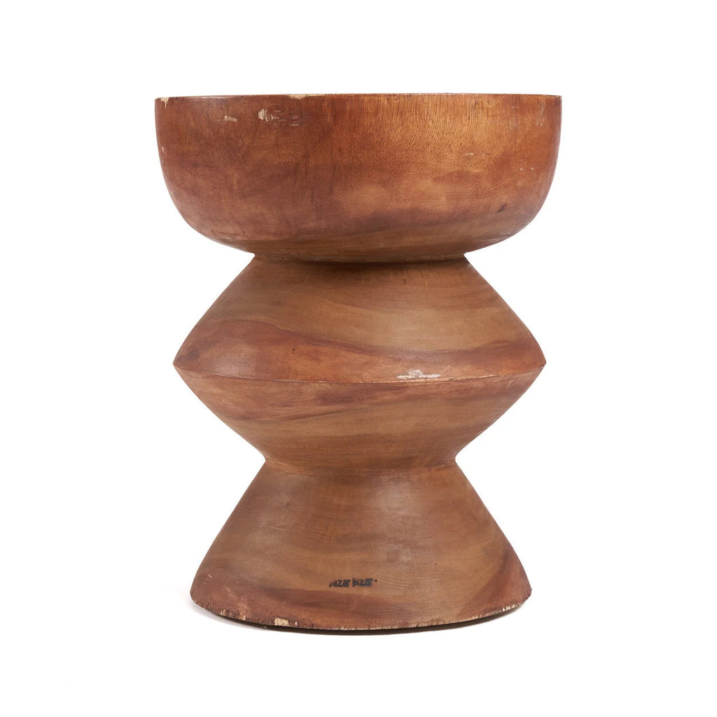 Tabouret sculptural en bois de suar brun naturel – H50 cm