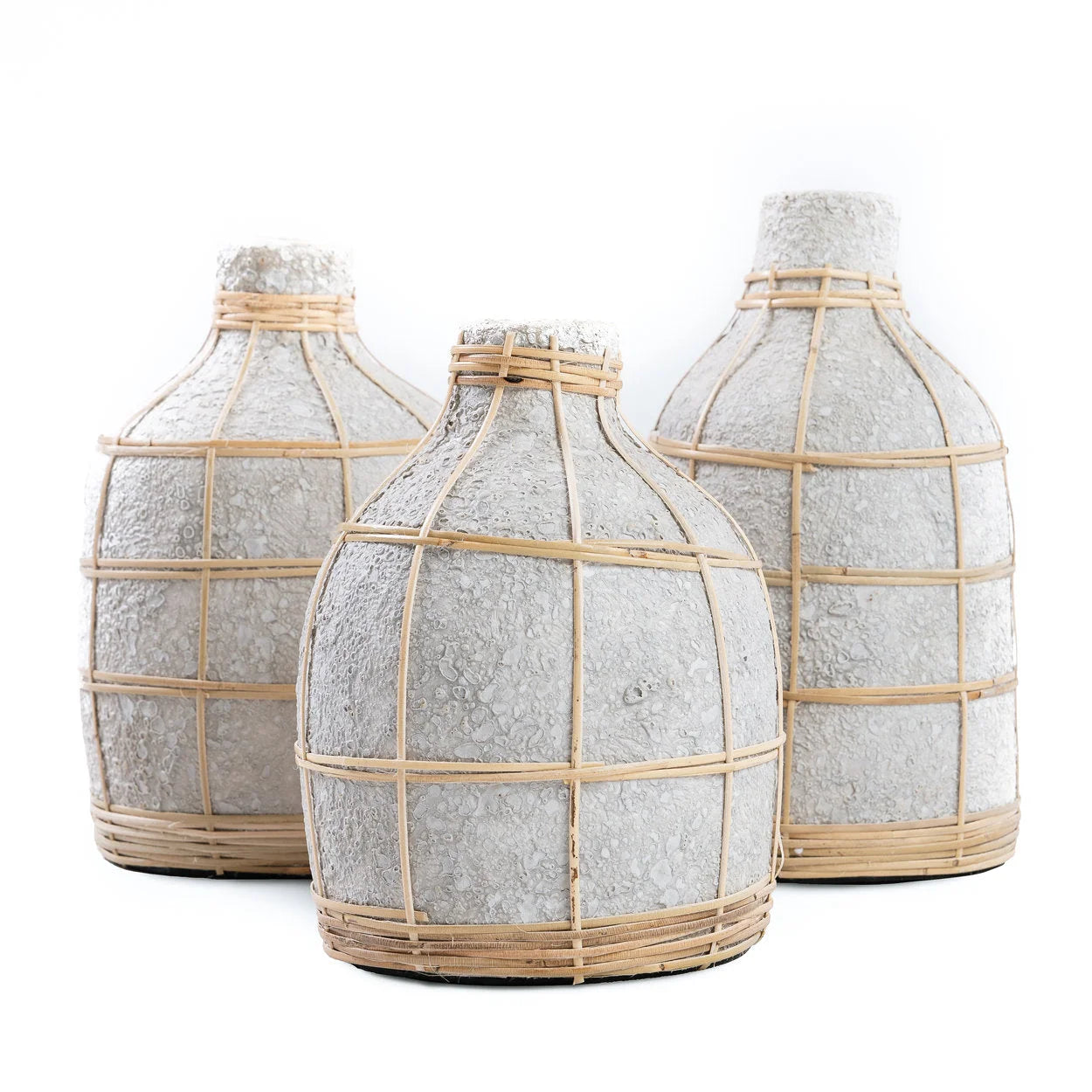 Vase ovale en terre cuite effet béton et rotin naturel – H23 cm
