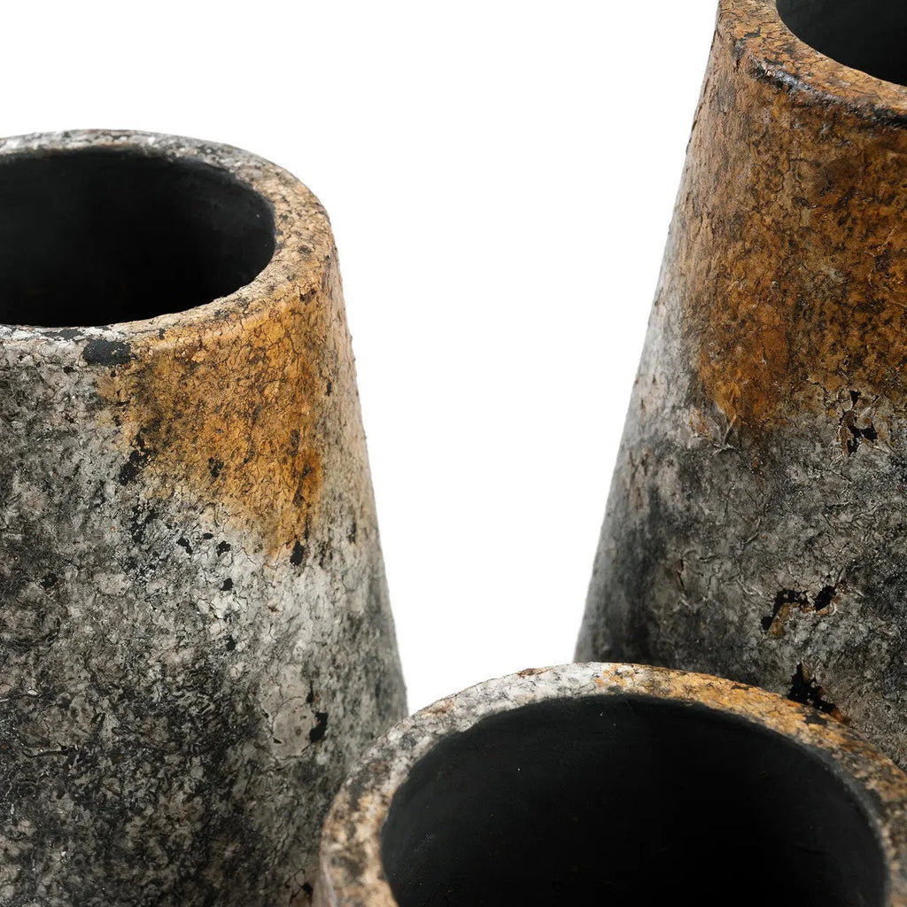 Vase en terre cuite gris antique effet minéral – H22 cm